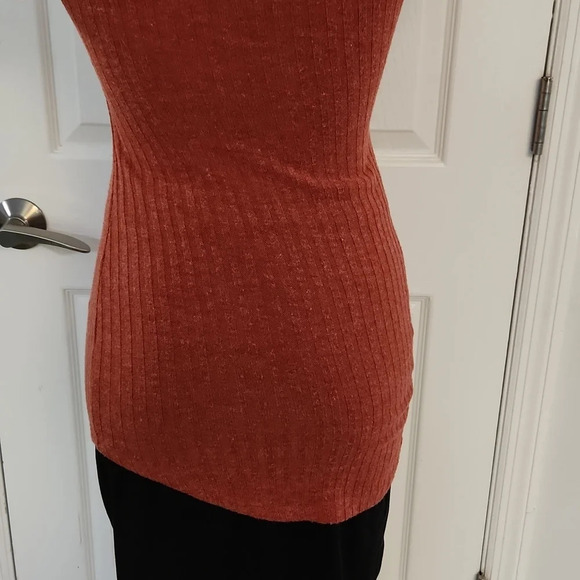 Love J Orange Ribbed Asymmetrical Top - Picture 10 of 12